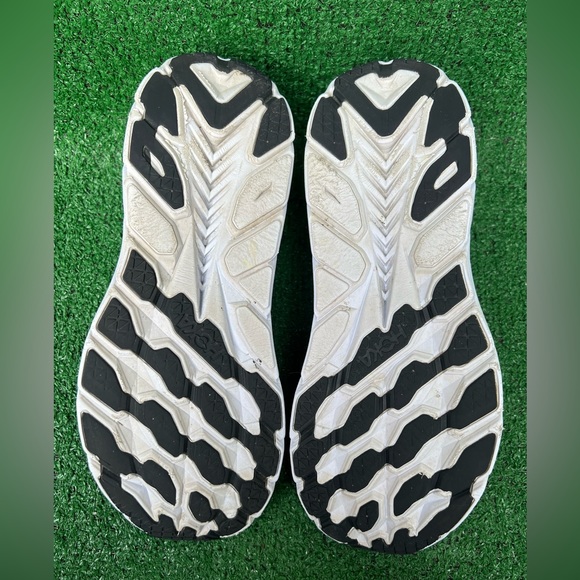 Hoka One One Womens Clifton 8 1119394 BWHT Black Running Shoes Sneakers Sz 12B - Picture 3 of 16